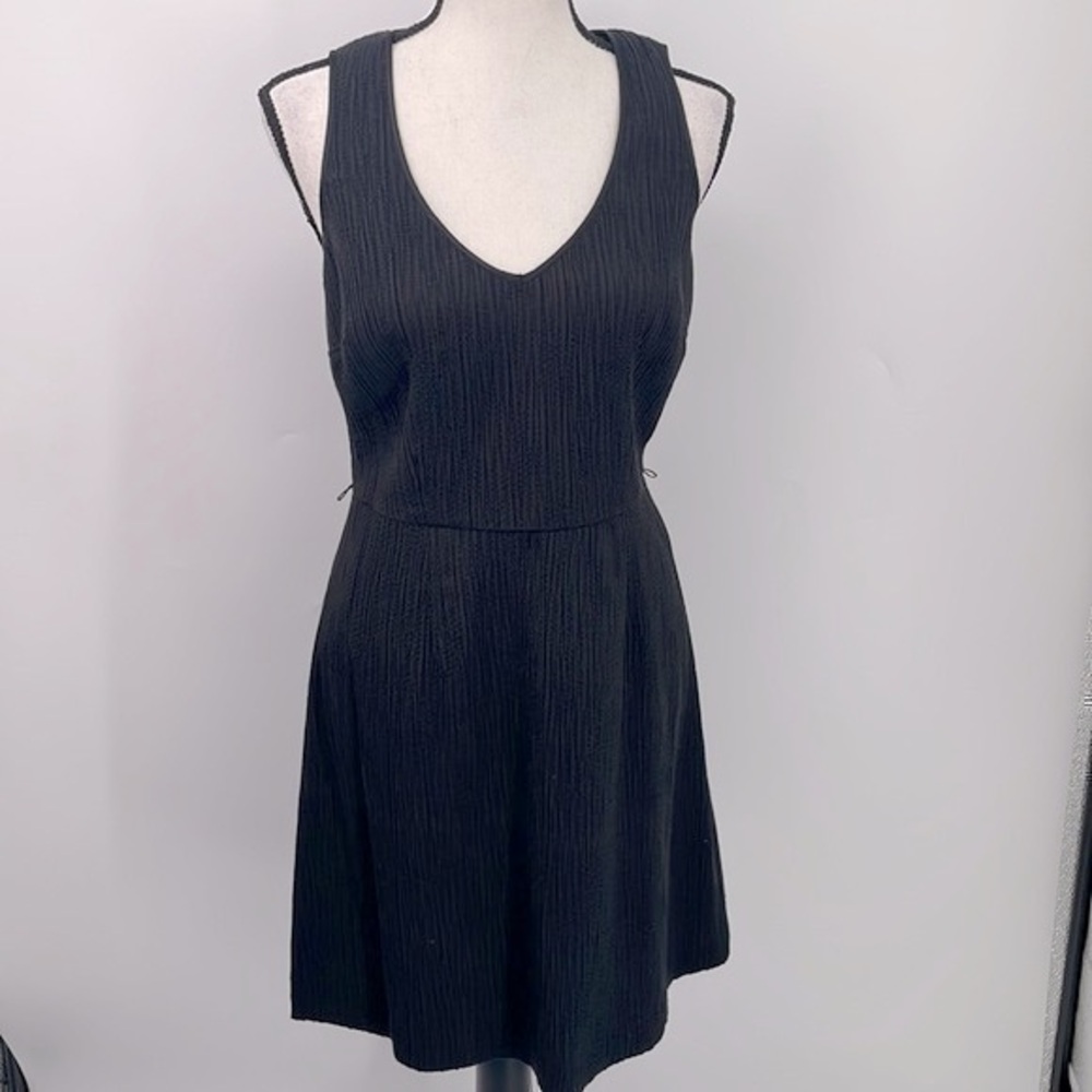 NWT Andrew Marc black crinkled fabric cocktail dress 6